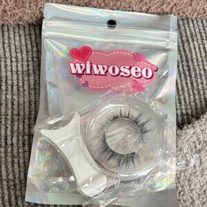 🔅5/$20 Wiwoseo magnetic eyelashes set ( 3 pairs) with an applicator tool